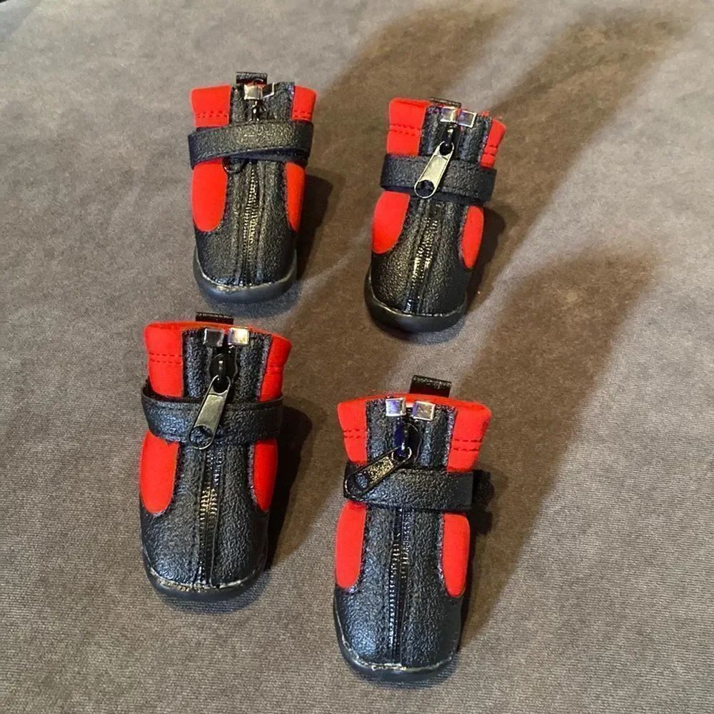 Dog / Puppy Booties Non-Slip Water Resistant Black & Red Zip Front Size S NEW